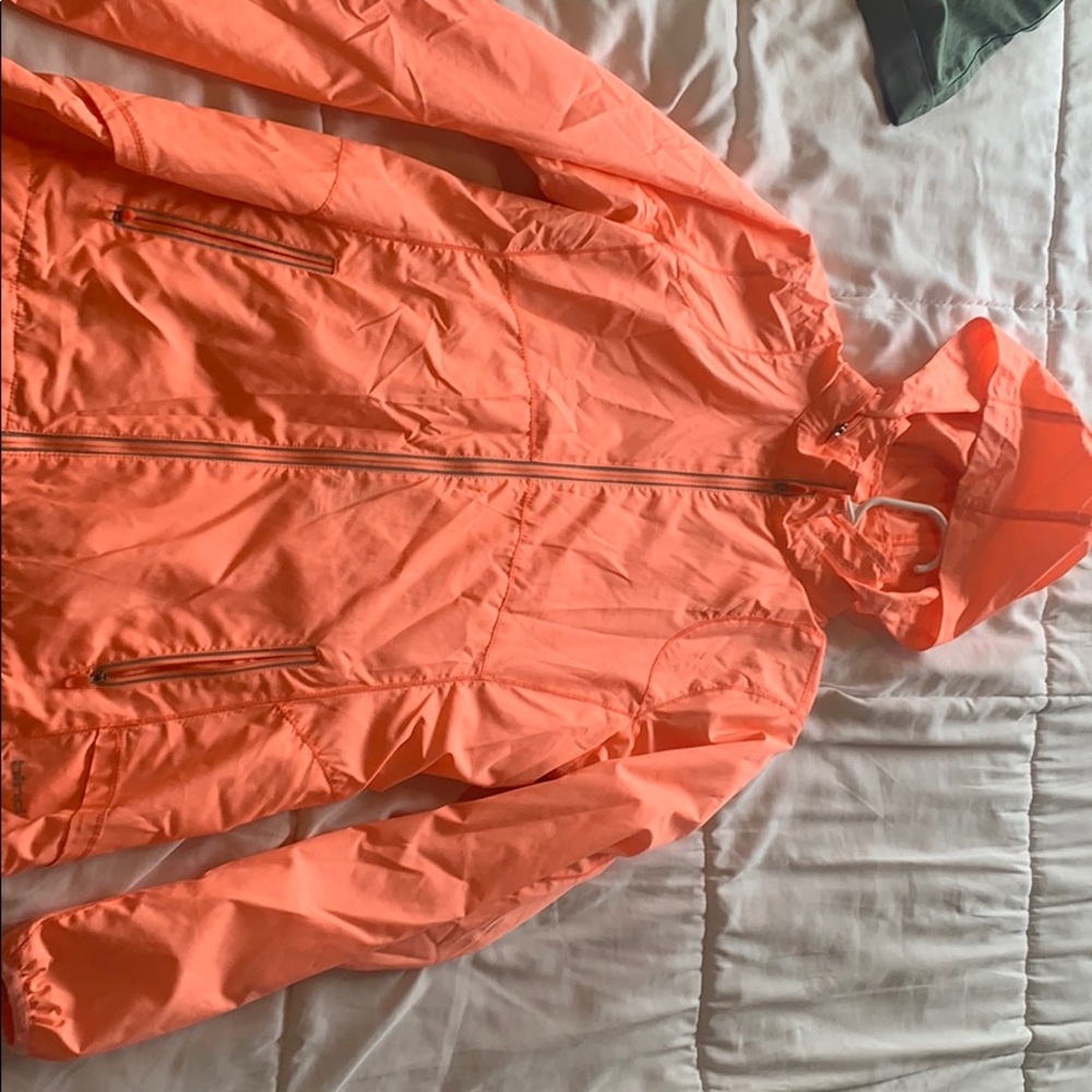 Rain coat with hood